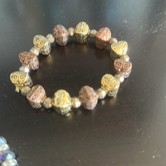 Multiple bracelets at one great price - Picture 5 of 6